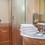 Anakatarina פורץ