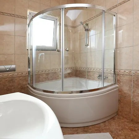 Anakatarina * Πόρετς